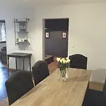 Domaine Sur Les Sarts Hotel