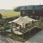Hotel Domaine Sur Les Sarts 4*