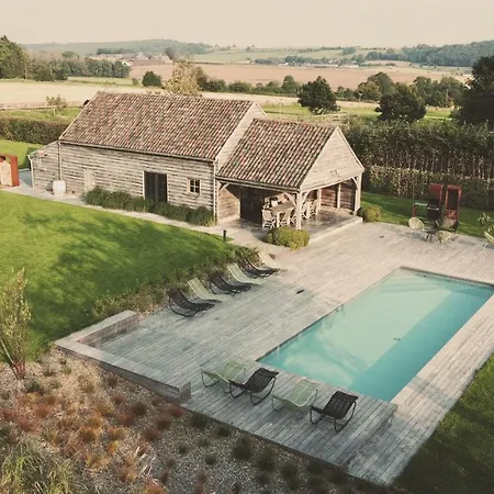Domaine Sur Les Sarts Hotel