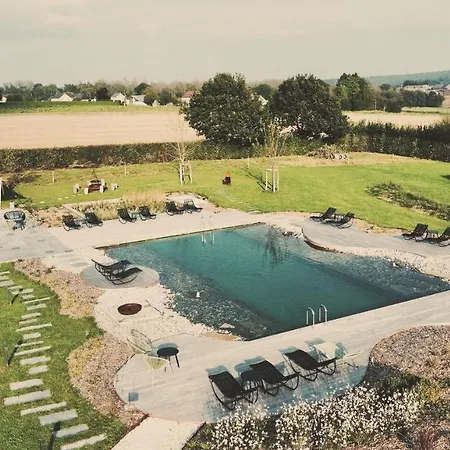 Domaine Sur Les Sarts Hotel