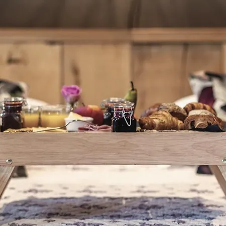 Domaine Sur Les Sarts מלון