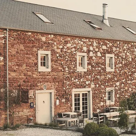 Domaine Sur Les Sarts Hotel