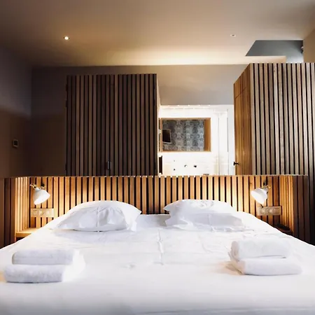 Domaine Sur Les Sarts Hotel