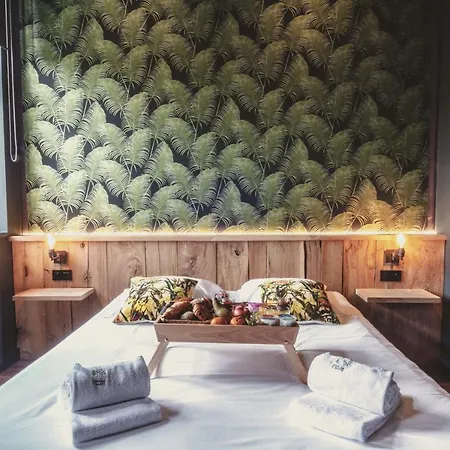 Domaine Sur Les Sarts Hotel Ohey