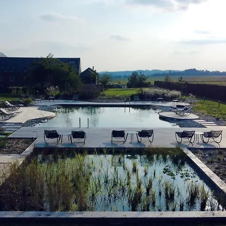 Hotel Domaine Sur Les Sarts 4*