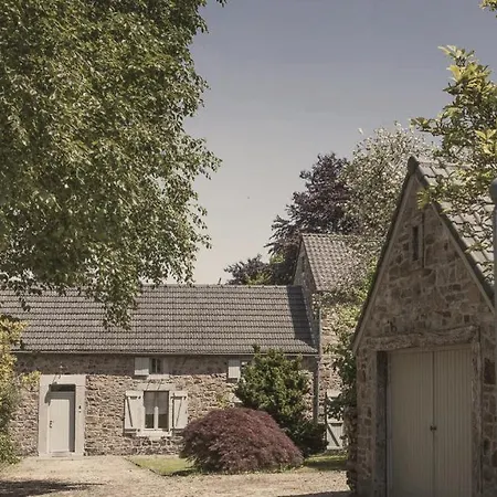 Domaine Sur Les Sarts Hotel 3*