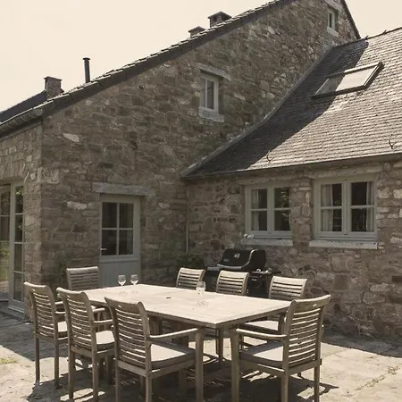 Domaine Sur Les Sarts Hotel 3*