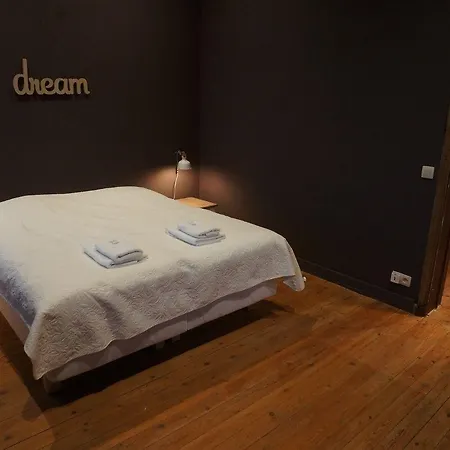 מלון Domaine Sur Les Sarts Ohey