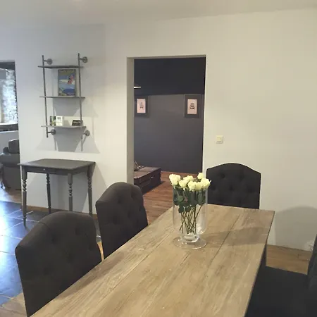 Domaine Sur Les Sarts Hotel