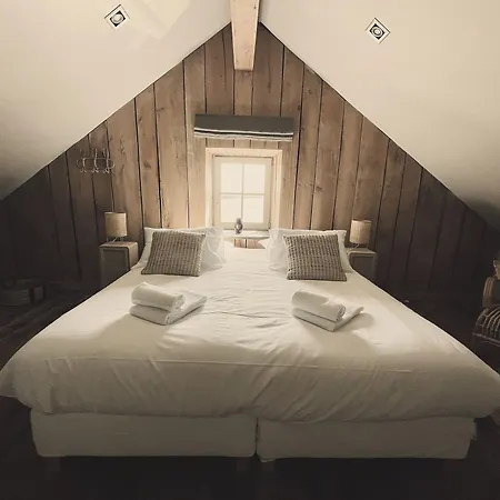 Domaine Sur Les Sarts 4*