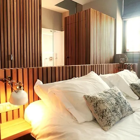Domaine Sur Les Sarts Hotel 4*