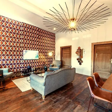 Domaine Sur Les Sarts Hotel 4*