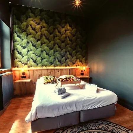 Domaine Sur Les Sarts Hotel 4*