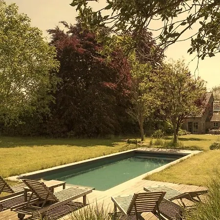 Domaine Sur Les Sarts Hotel 4*