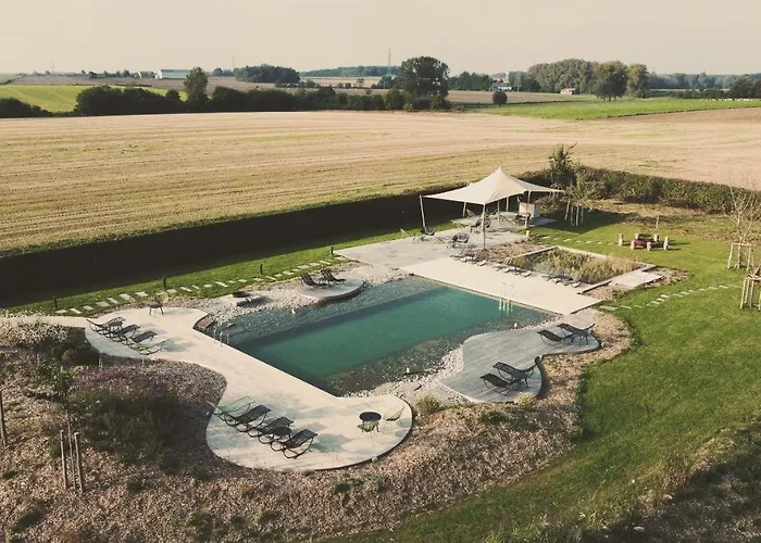 Domaine Sur Les Sarts Hotel