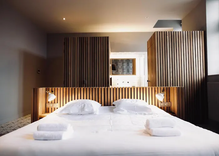 Domaine Sur Les Sarts Hotel