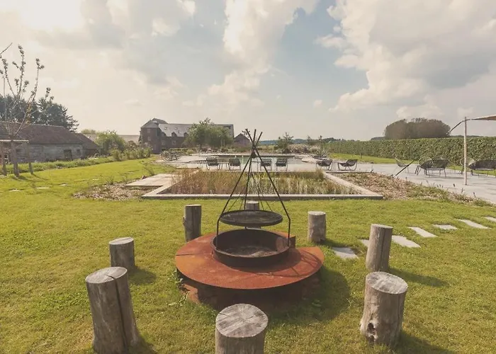 Domaine Sur Les Sarts Hotel