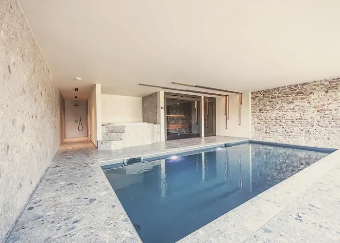 Domaine Sur Les Sarts Hotel 4*