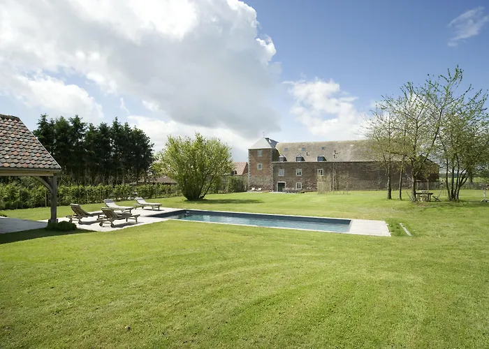 Domaine Sur Les Sarts 4*