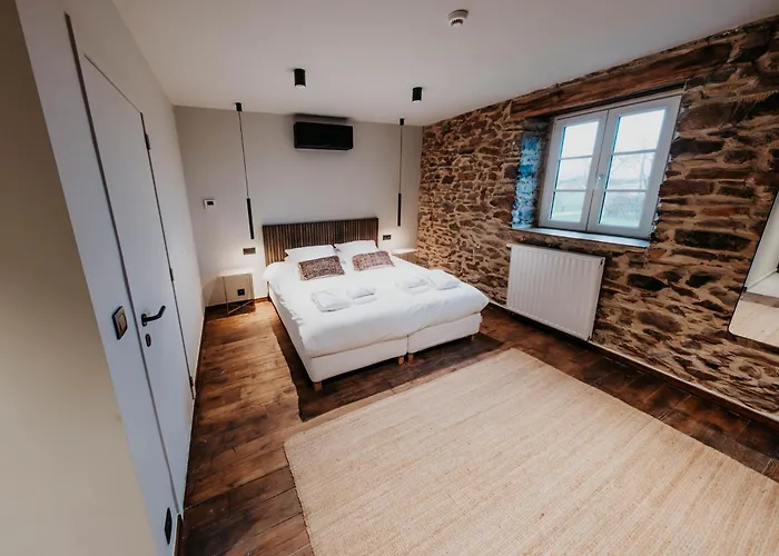 Domaine Sur Les Sarts 4*